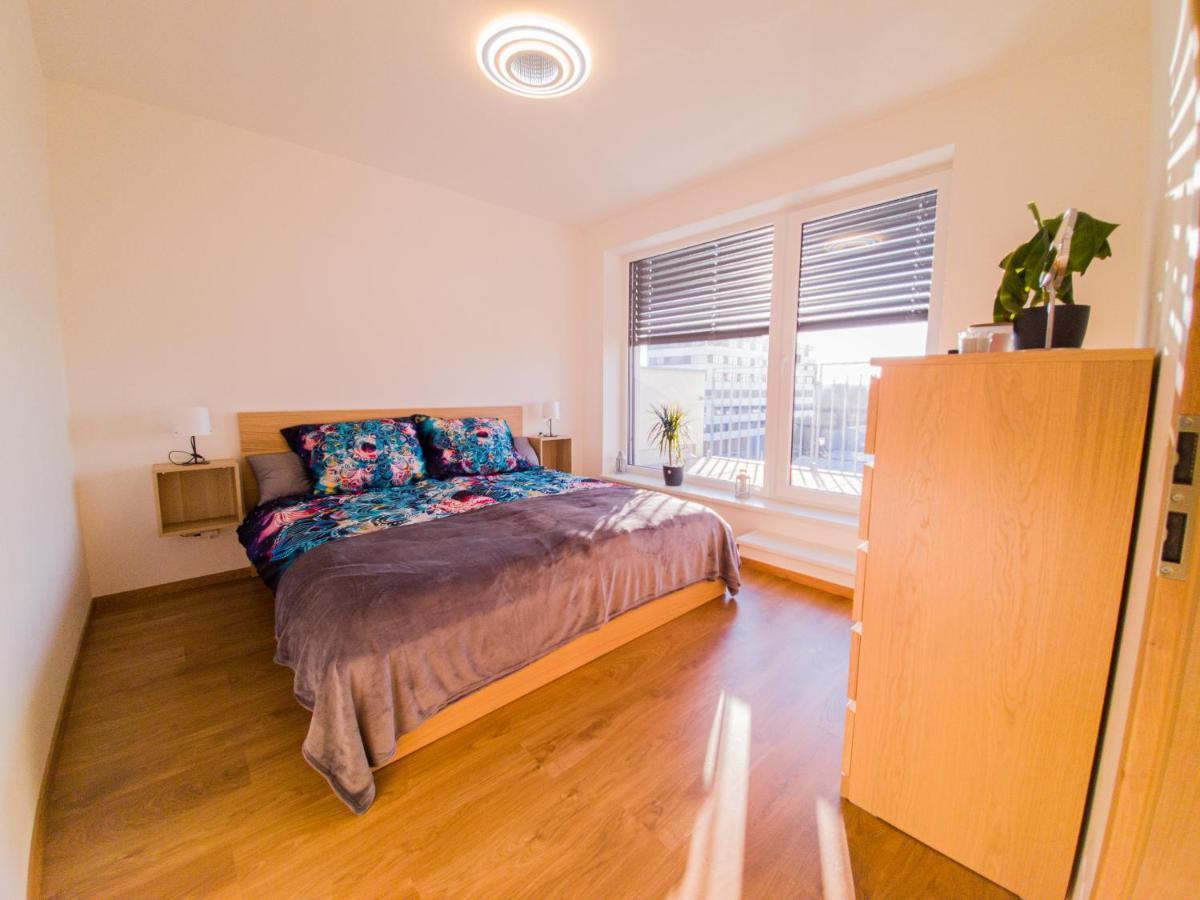 Modern Flat With Large Terrace Apartment Hradec Králové Екстериор снимка